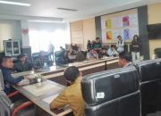 Ketua DPRD Kota Kendari Terima Aspirasi HIPMAKOLAM dan Aliansi Pekerja Kota Kendari