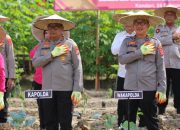 Kapolda Sultra Launching Program Pekarangan Pangan Lestari untuk Dukung Ketahanan Pangan