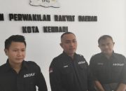 Gunakan Seragam Sekolah Saat Jam Operasional, Ketua Arokap Kota Kendari Minta Maaf Atas Kelalaian Michelin