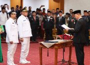 Gubernur Sultra Lantik Bupati dan Wakil Bupati Buton Tengah Periode 2025-2030