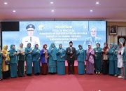 Ketua TP PKK Sultra Lantik Ketua TP PKK dan Ketua Tim Pembina Posyandu Buton Tengah Periode 2025-2030