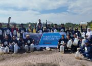 Pertamina Patra Niaga Regional Sulawesi Tebar 2.300 Benih Ikan Air Tawar di Kolam Retensi Boulevard Kota Kendari