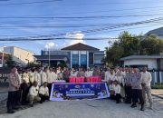 Berbagi Berkah Ramadan, Ditbinmas Polda Sultra dan Satpam Bagikan Takjil di Kendari