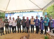 DPRD Kota Kendari Hadiri Acara Peletakan Batu Pertama Pembangunan Rumah Petugas Kebersihan di TPAS Puuwatu