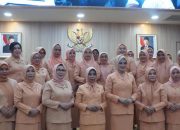 Pengukuhan Pengurus DWP Kota Kendari Masa Bhakti 2024–2029, Sekda Amir Hasan Kolaborasi Strategis Perempuan dan Pemerintah