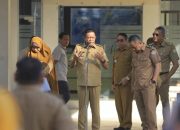 Wagub Sultra Sidak ke Dinas Tanaman Pangan dan Peternakan, Tekankan Pentingnya Disiplin dan Penguatan Sektor Pertanian