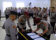 Kapolda Sultra Pimpin Sertijab Pejabat Utama dan Kapolresta Kendari di Aula Dhacara
