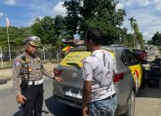 Puluhan Kendaraan Terjaring Razia Ditlantas Polda Sultra di Depan RS Bhayangkara