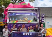Polantas Menyapa Supir Truk: Satlantas Polres Baubau Sosialisasi Tertib Lalu Lintas dan Pasang Bendera Merah Putih Sambut HUT ke-80 RI