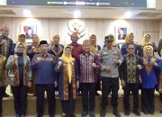 Sekda Kota Kendari Kukuhkan Pengurus LAT Kota Kendari Masa Bakti 2025-2030