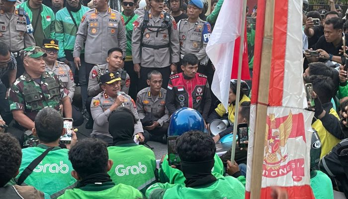 Aksi Solidaritas Komunitas Ojol di Kendari, Minta Kasus Affan Kurniawan Diusut Tuntas