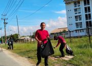 Disdalduk-KB Kendari Gelar Wisata Pungut Sampah di Jalan Madusila Sambut HUT ke-80 RI
