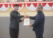 Pemkot Kendari Serahkan Dokumen RAPBD Perubahan 2025 ke DPRD 