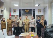 Diskominfo Kota Kendari Berbagi Pengalaman Layanan Call Center 112 di Pemkab Konsel