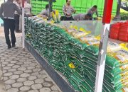 Ditlantas Polda Sultra Gelar Pasar Murah di Polsek Poasia, Penyaluran Beras Dikawal Langsung Personel