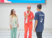Wujudkan Layanan Publik Inklusif bagi Konsumen Tuli, Pertamina Patra Niaga Sulawesi Latih Petugas SPBU Bahasa Isyarat