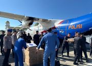 2,5 Ton Logistik dan RON Bantuan Mabes Polri untuk Aceh Tiba di Bandara SIM