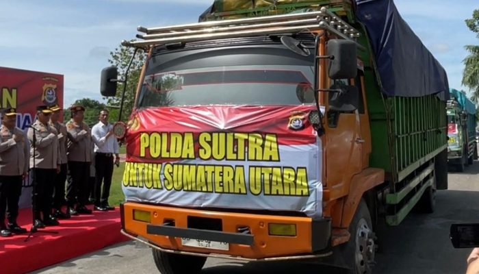 Solidaritas untuk Korban Bencana Banjir Sumatra, Polda Sultra Beri Bantuan Logistik
