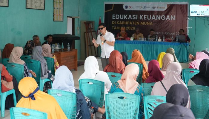 Edukasi Masyarakat di Wilayah 3T Mubar, OJK Sultra Ingatkan Bahaya Pinjol dan Investasi Bodong