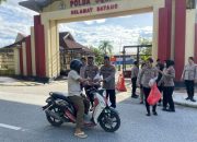 Biro Logistik Polda Sultra Berbagi Ratusan Paket Takjil untuk Warga Kendari di Awal Ramadan 1447 H