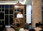 Safari Ramadhan di Masjid Al-Alam Kendari, Wagub Sultra: Puasa Sarana Menumbuhkan Empati Sosial