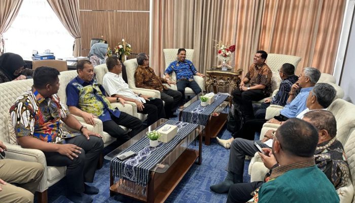 Bertemu LLDIKTI IX di Makassar, Rektor Unsultra Sampaikan Kondisi Akademik Kampus Kondusif