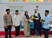 Sahabat Mu’adz Indonesia Fasilitasi Buka Puasa Di Masjid Al Alam Kendari, Hadirkan Direktur Atase Arab Saudi