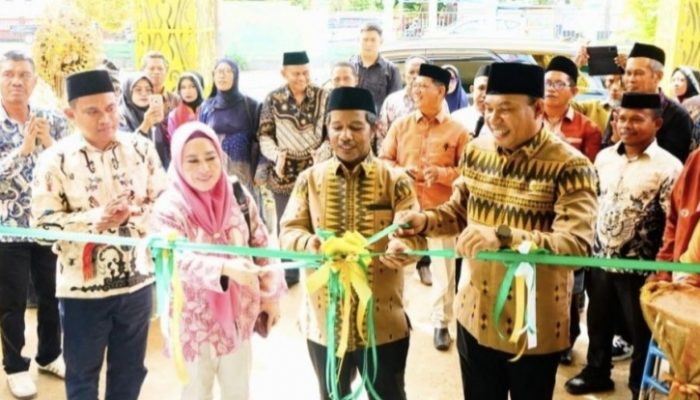 Kakanwil Kemenag Sultra Berikan Pembinaan ASN, Dirangkaikan Peresmian Kantor Kemenag Buteng 