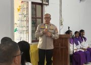 Wakapolda Sultra Hadiri Misa di Gereja St. Isidorus, Serahkan Bantuan Keyboard dan Gelar Bakti Kesehatan