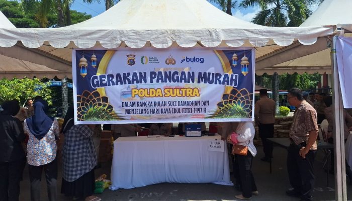 Tindak Lanjuti Instruksi Kapolri, Polda Sultra dan Jajaran Laksanakan Gerakan Pangan Murah Menjelang Idul Fitri 1147 H