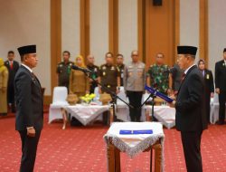 Gubernur ASR Lantik Muhammad Fadlansyah sebagai Pj Sekda Sultra 