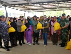 Pemkot Kendari Salurkan Bantuan Pangan untuk 5.945 Warga Terdampak Banjir dan Longsor