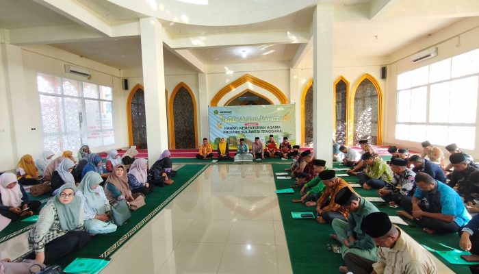 Zikir dan Doa Bersama, Kakanwil Kemenag Sultra Ajak ASN Perkuat Pengabdian kepada Masyarakat