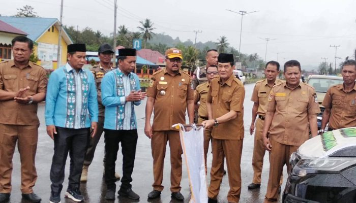 Wabup Abuhaera Lepas Kafilah Konawe Utara ke MTQ Sultra 2026, Targetkan Prestasi dan Harumkan Nama Daerah