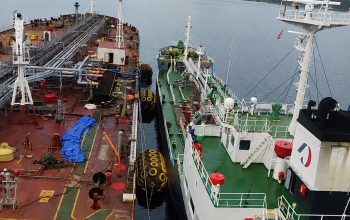 Pertamina Patra Niaga Regional Sulawesi Operasikan Perdana Ship to Ship Kolonodale, Perkuat Distribusi B50 di Kawasan Timur Sulawesi