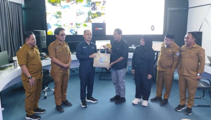 Diskominfo Bontang Kunjungi Kendari untuk Pelajari Sistem Digital Command Center dan Call Center 112