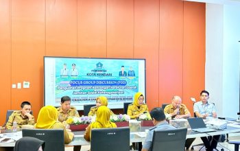 Diskusi terkait peraturan baru guna melindungi pekerja di Kota Kendari.