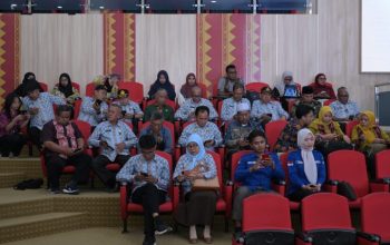 Kegiatan sosialisasi literasi keuangan bagi guru di Kendari