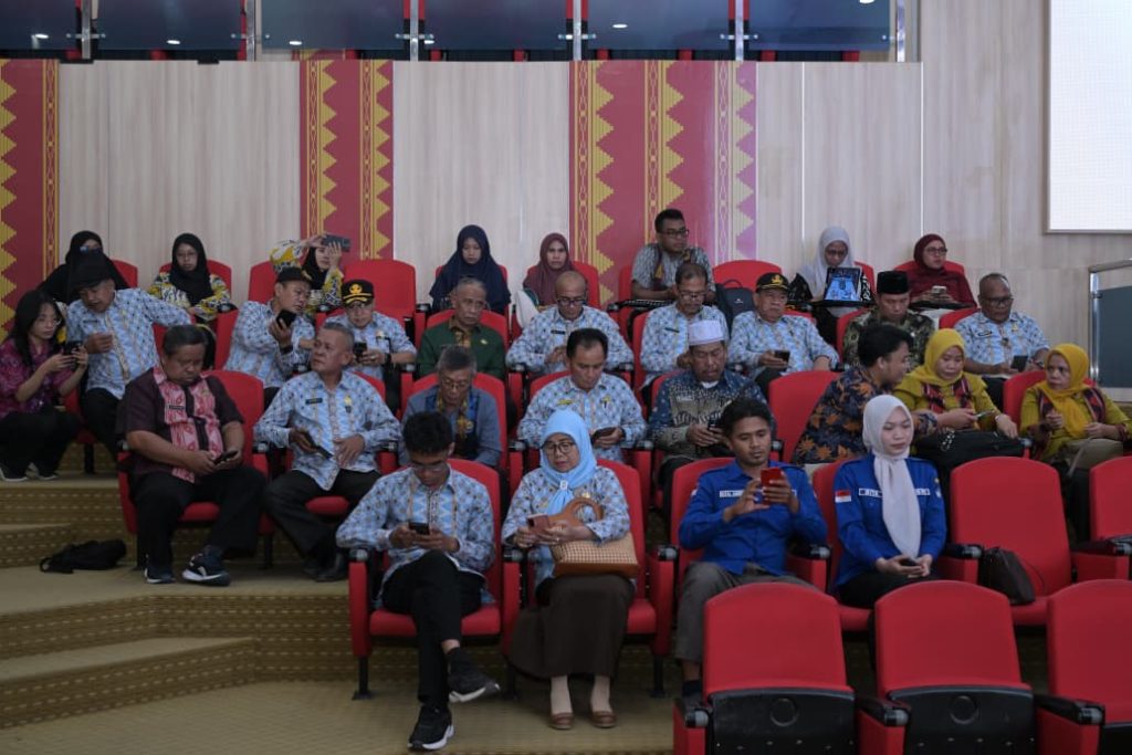 Kegiatan sosialisasi literasi keuangan bagi guru di Kendari