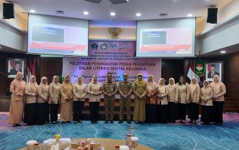 Sekda Kendari Memimpin Pelatihan Literasi Digital untuk Perempuan ASN