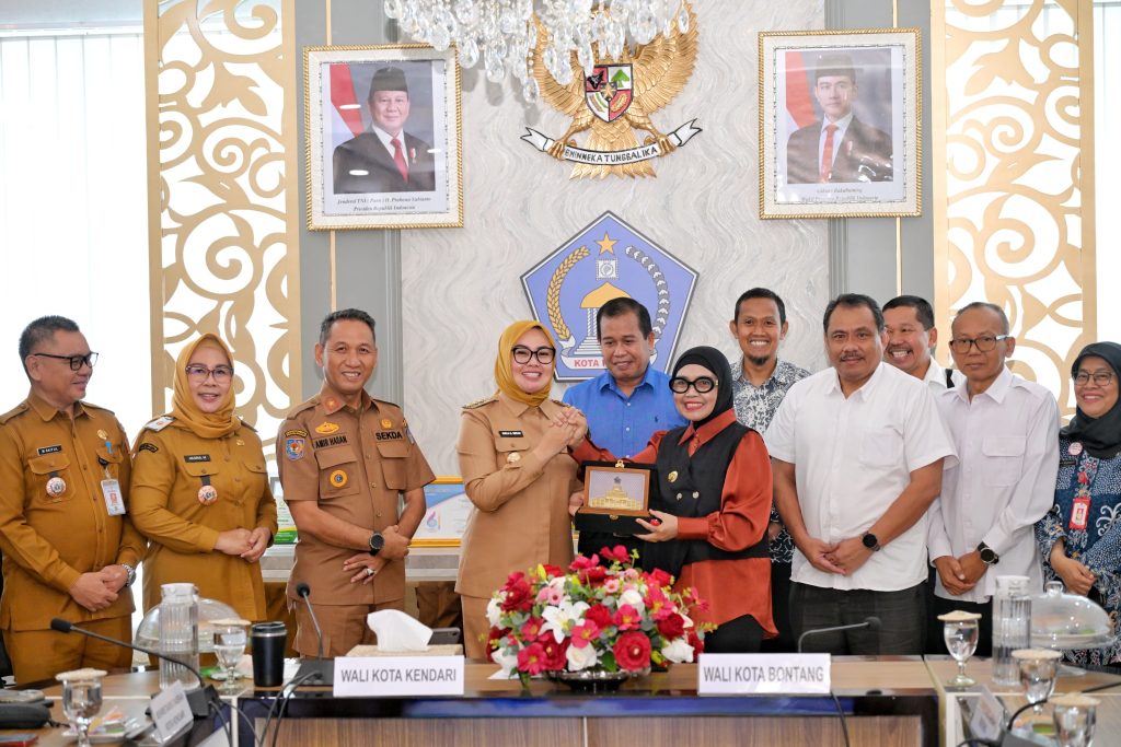 Wali Kota Bontang memuji kemajuan Kendari