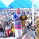 Wali Kota Kendari mengajak masyarakat Muna berperan aktif dalam pembangunan.