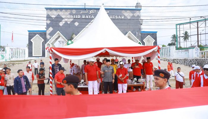 Kemenag Sultra Meriahkan HUT Ke-81 RI, Ribuan Warga Padati Fun Walk Semarak Merdeka