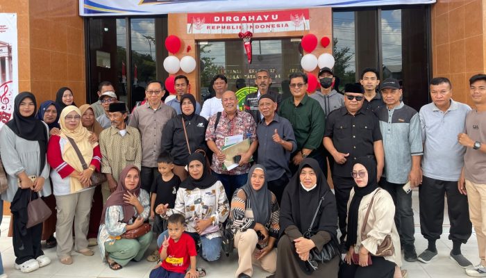 Sidang Pembuktian Tanah Ulayat Ndonganeno - Weri Bone Konsel, Warga Adat Serahkan Bukti ke PTUN