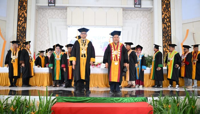 Rektor UHO Lantik 732 Wisudawan, Siap Hadapi Tantangan Dunia Kerja