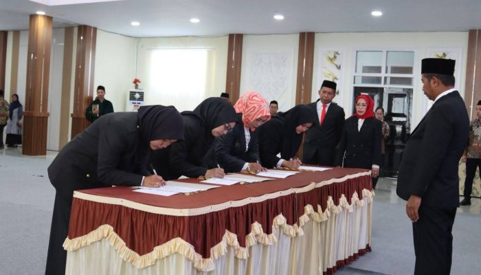 Sejarah Baru Kemenag Sultra, Lima Perempuan Resmi Pimpin KUA