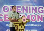 Buka Dialog Publik PHARMAVORA 2026, Wagub Sultra Dorong Mahasiswa Farmasi UHO Menjadi Pemain Global