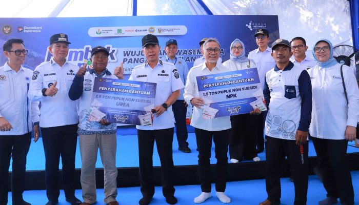 Gubernur Sultra Dampingi Menko Pangan Dialog Langsung dengan Petani Konawe Selatan