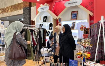 Pertamina Patra Niaga Regional Sulawesi Bawa Maskerade Tampilkan Wastra Sulsel di INACRAFT 2026