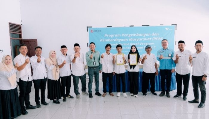 PT. Vale Indonesia Serahkan Ijazah Paket C di Pomalaa, Buka Peluang Kerja bagi Masyarakat